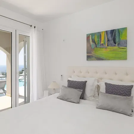 Rabia - Elegant Sea-view Retreat In Mousata, Kefalonia Мусата